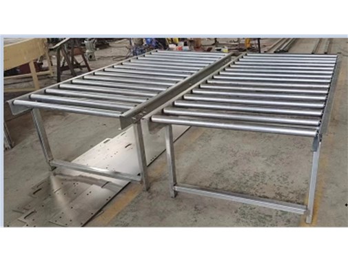 無(wú)動(dòng)力滾筒輸送機(jī)完工發(fā)貨，發(fā)往河北鼎元無(wú)紡制品有限公司